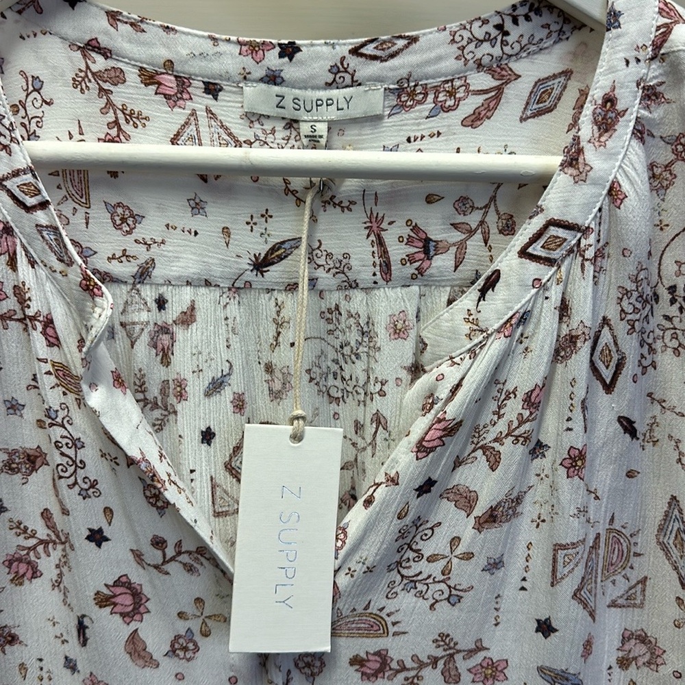 NWT Z Supply White and Brown Button “Kiya” Folk Button Down Shirt - Picture 9 of 9
